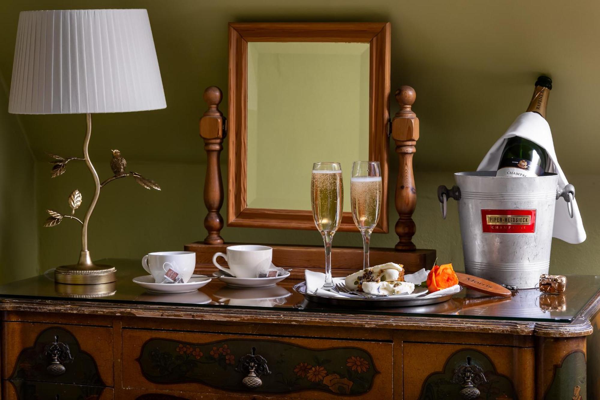 Hotel Abbots Grange Manor House (Adults Only) Broadway  Pokoj fotografie
